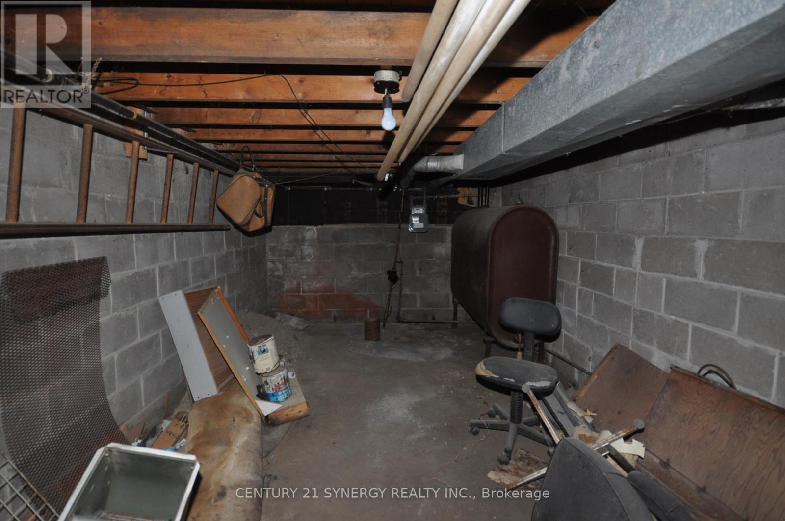 14 Beckwith Street N Property Photo 18