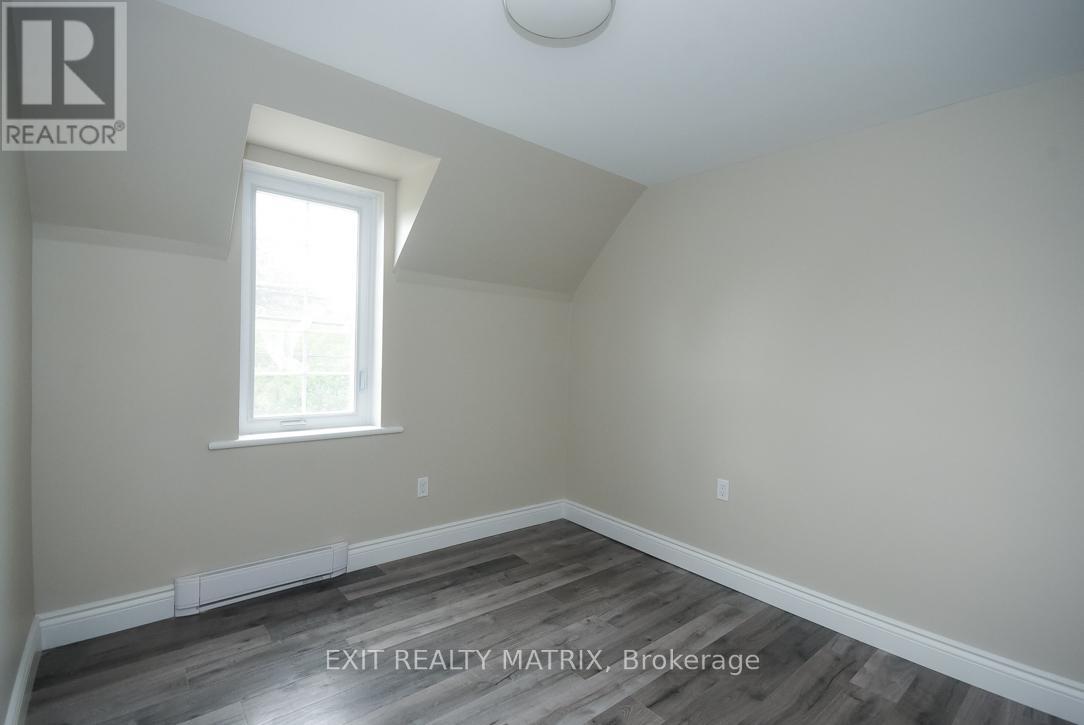 Unit 2 - 1429 Meadow Drive Property Photo 24