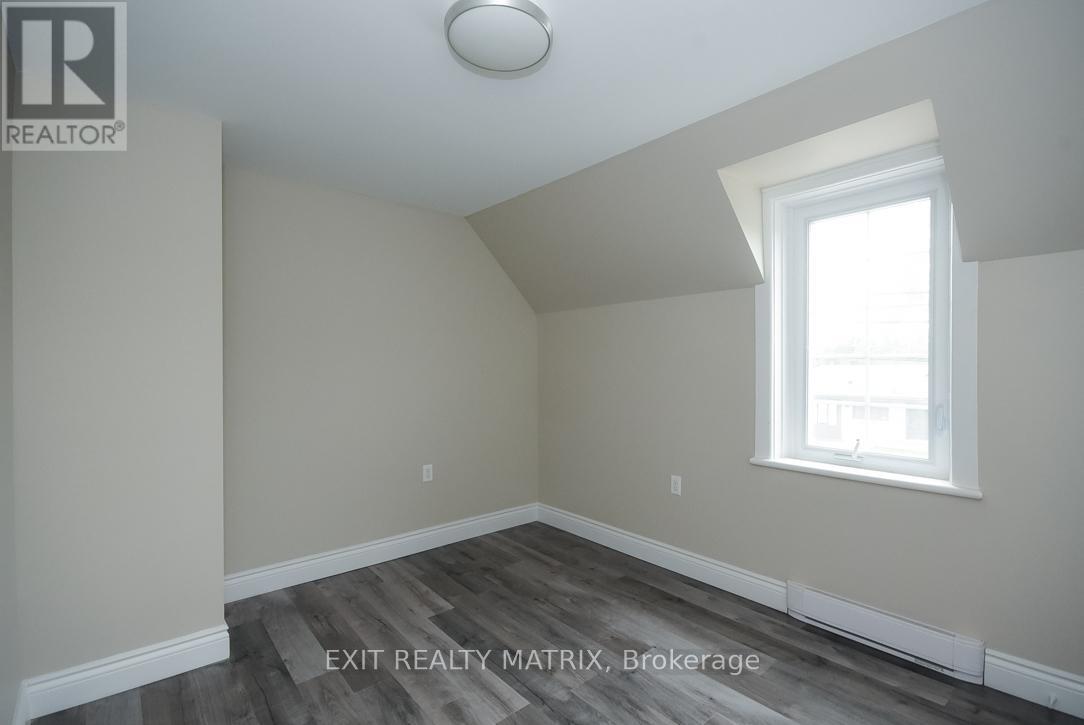 Unit 2 - 1429 Meadow Drive Property Photo 25