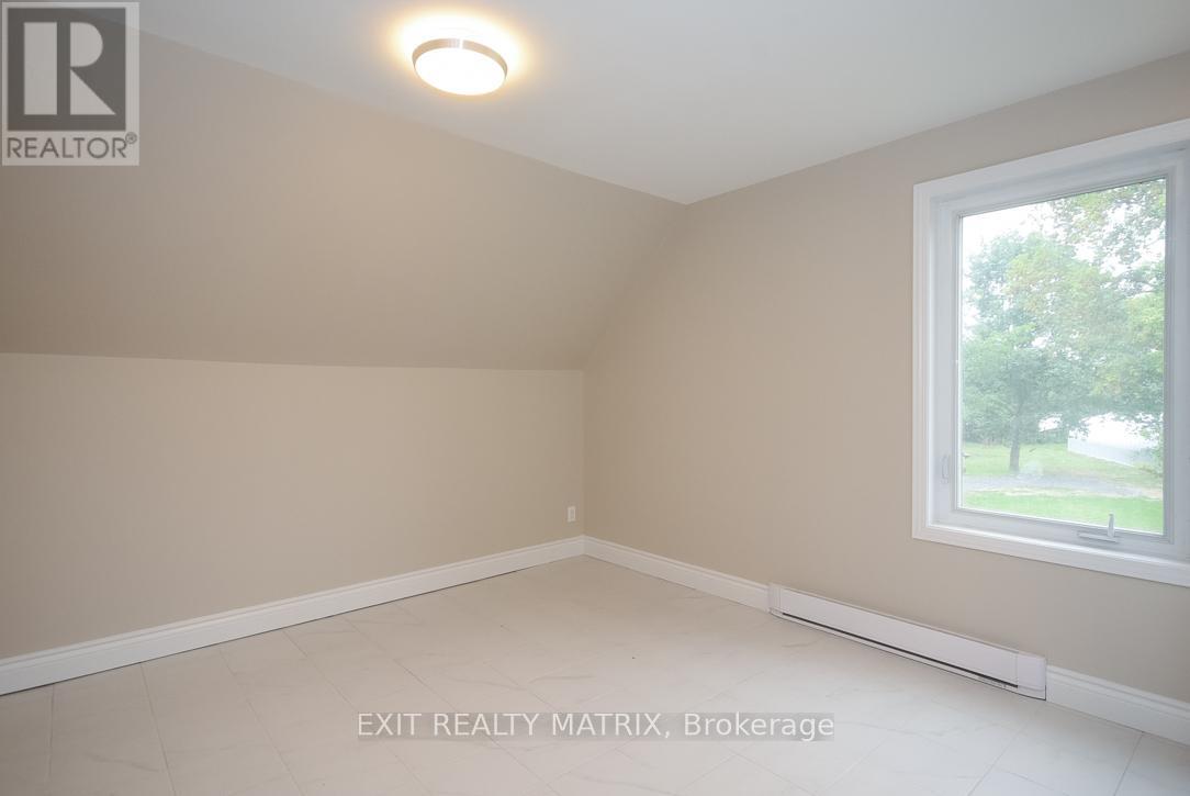Unit 2 - 1429 Meadow Drive Property Photo 28