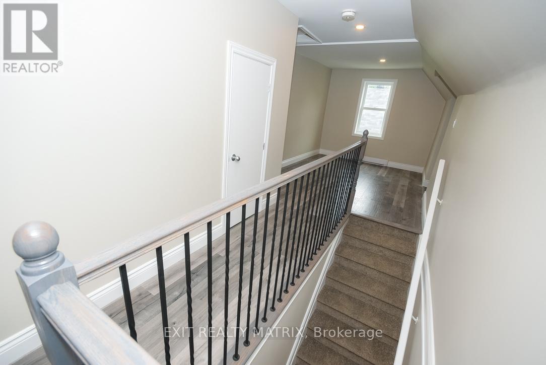 Unit 2 - 1429 Meadow Drive Property Photo 30