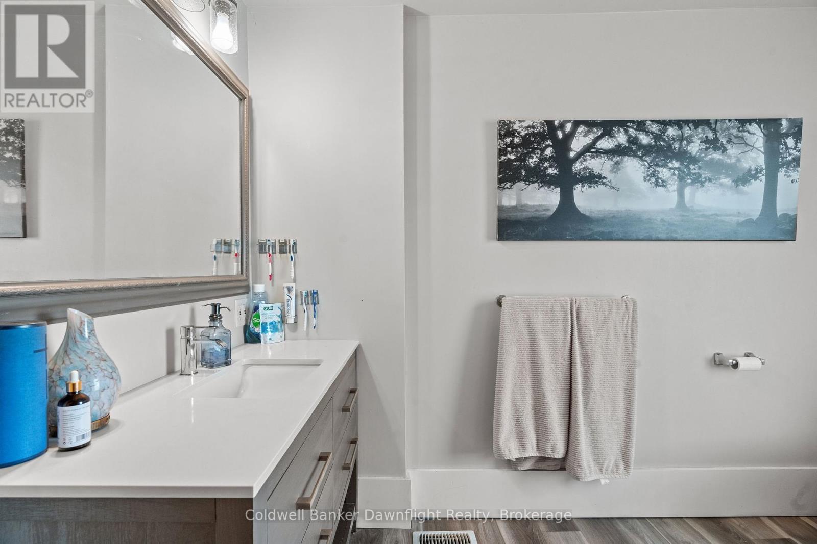 169 Andrew Street Property Photo 22