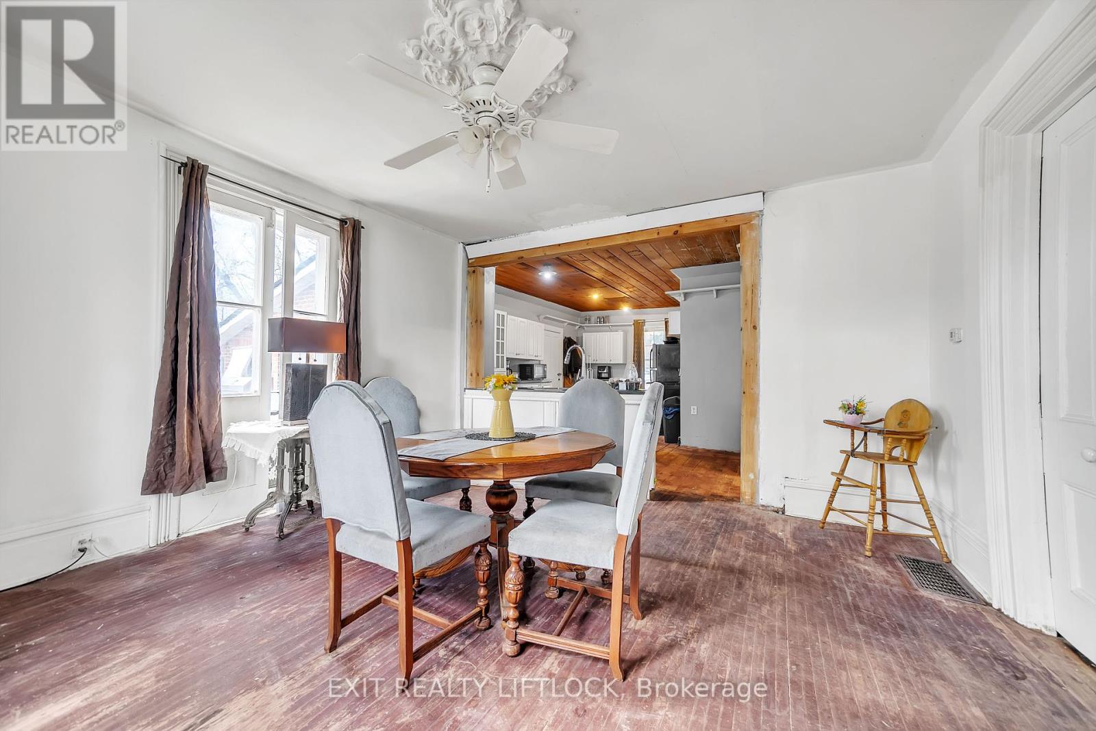 184 St. Lawrence Street E Property Photo 10