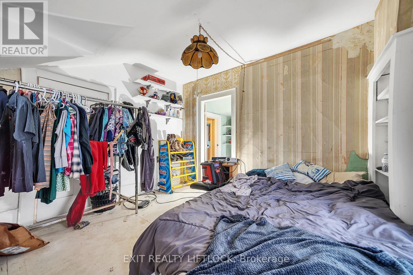 184 St. Lawrence Street E Property Photo 22
