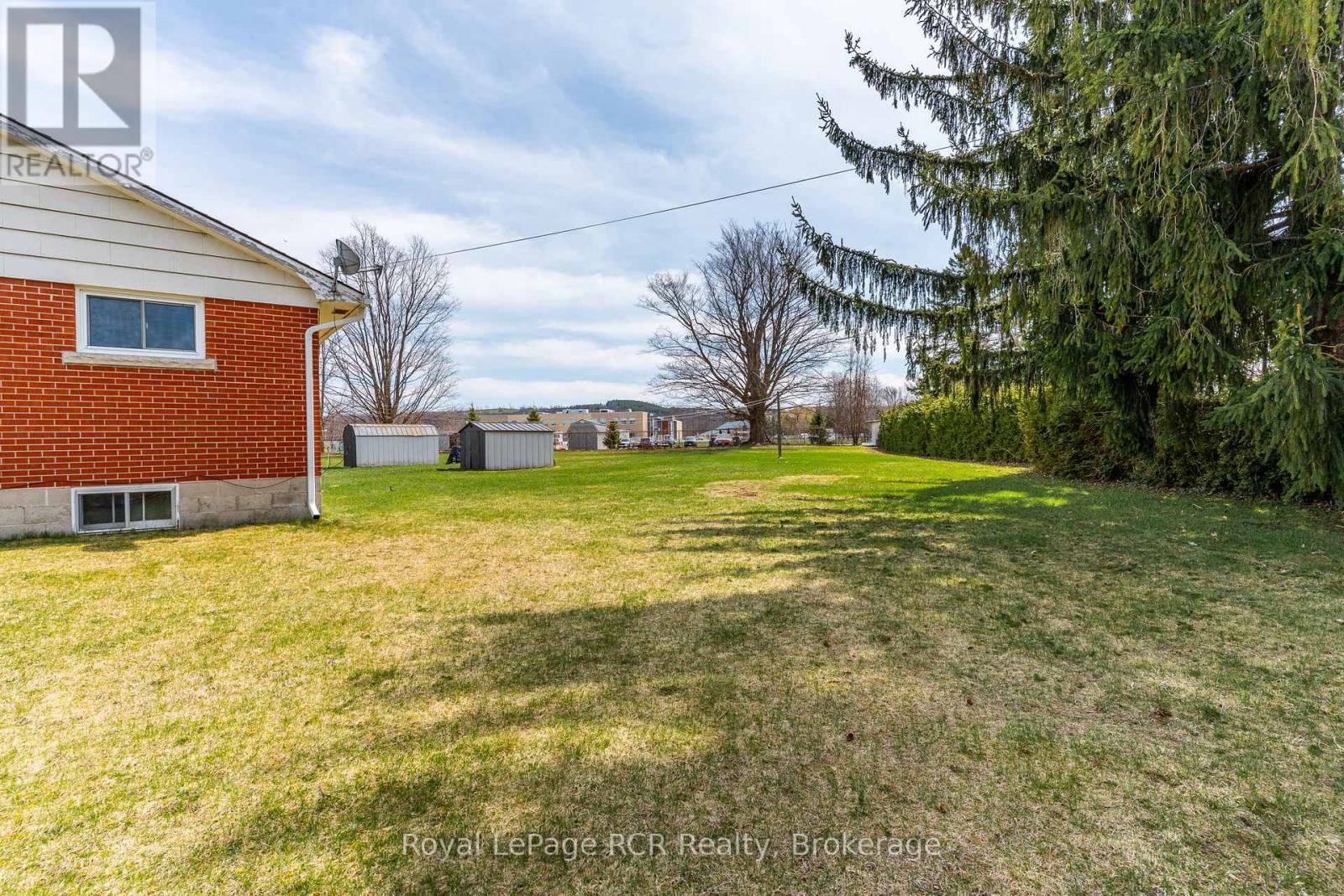 456 Sykes Street S Property Photo 12