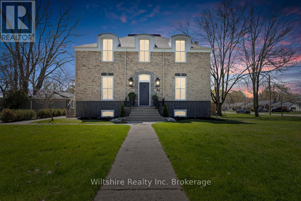 64 South Street W Property Photo 4