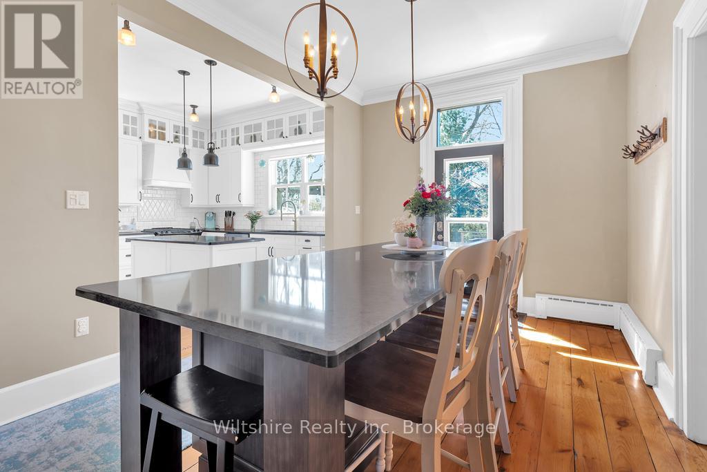 64 South Street W Property Photo 16