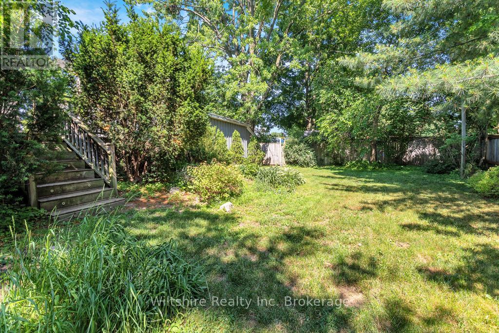 64 South Street W Property Photo 42
