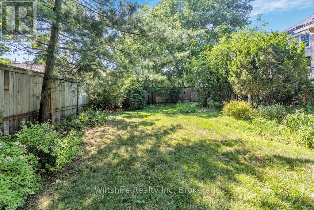 64 South Street W Property Photo 43