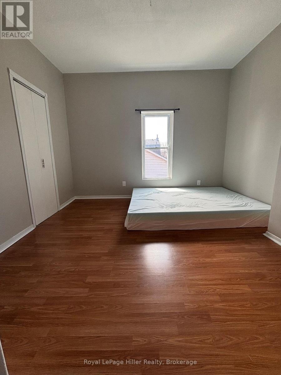 228 Nile Street Property Photo 6