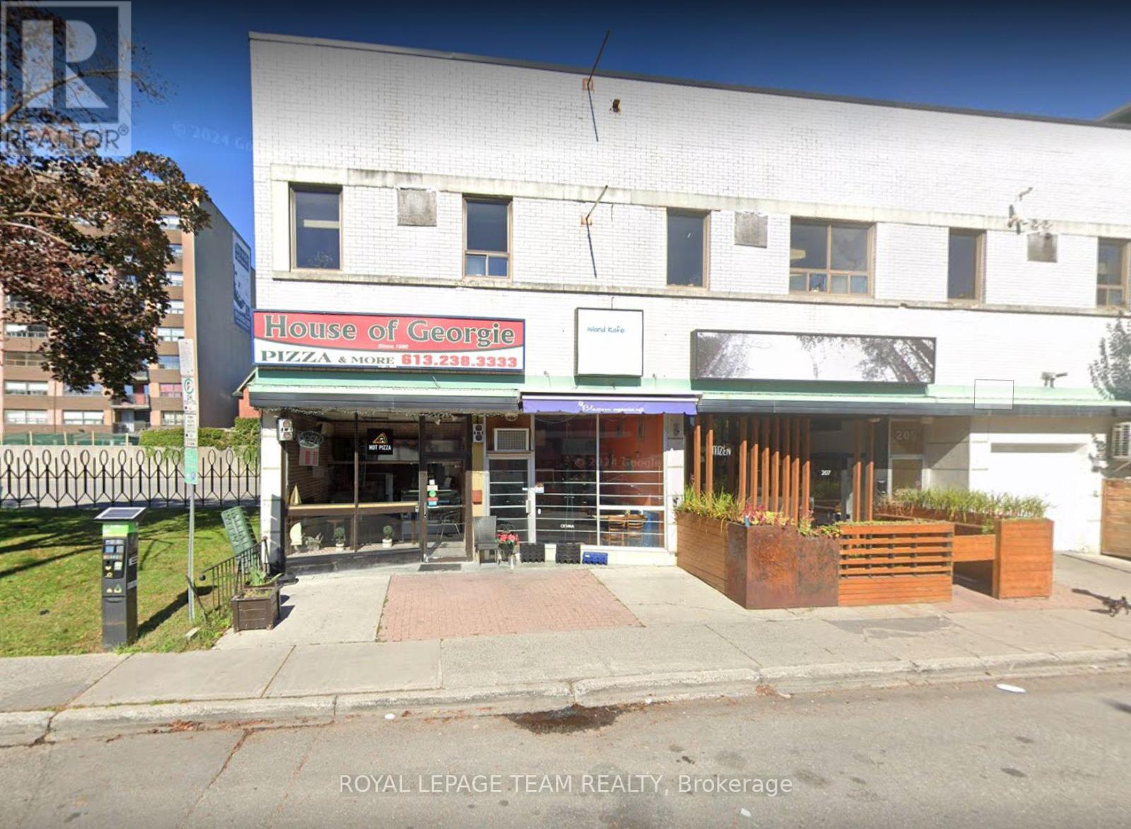 211 Gilmour Street Property Photo 1