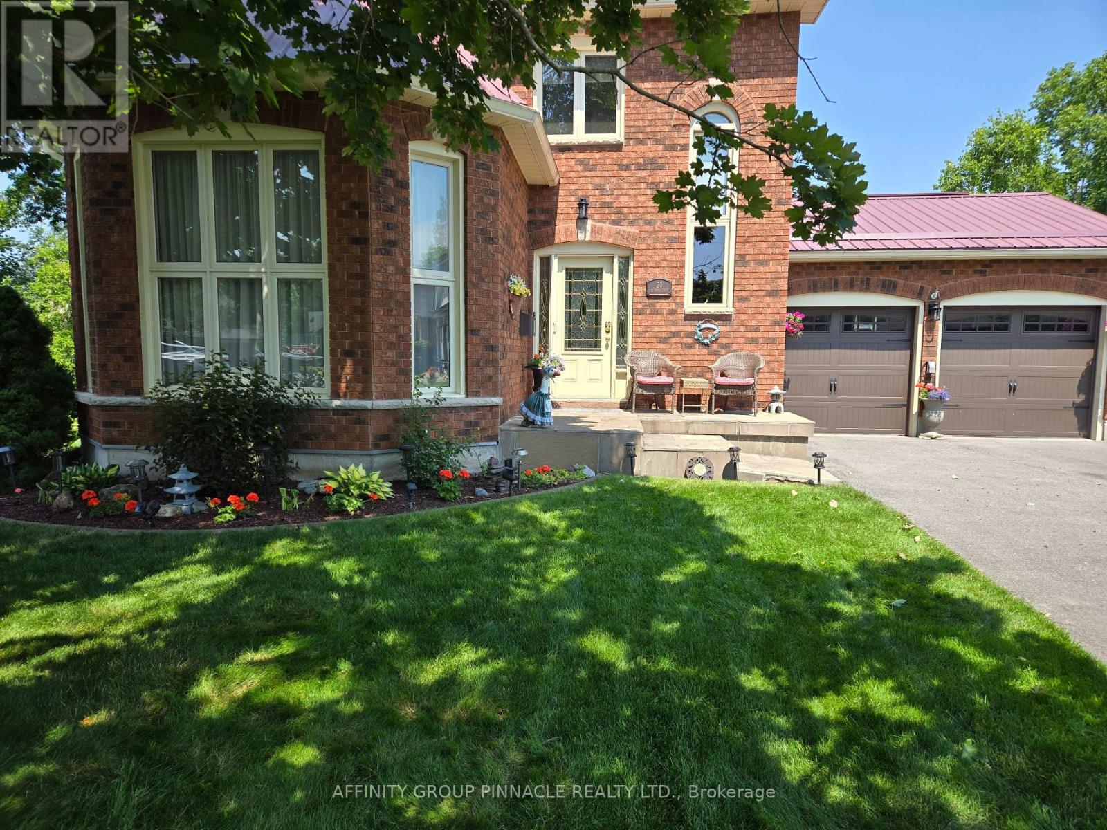 20 OLYMPIA COURT Property Photo 1