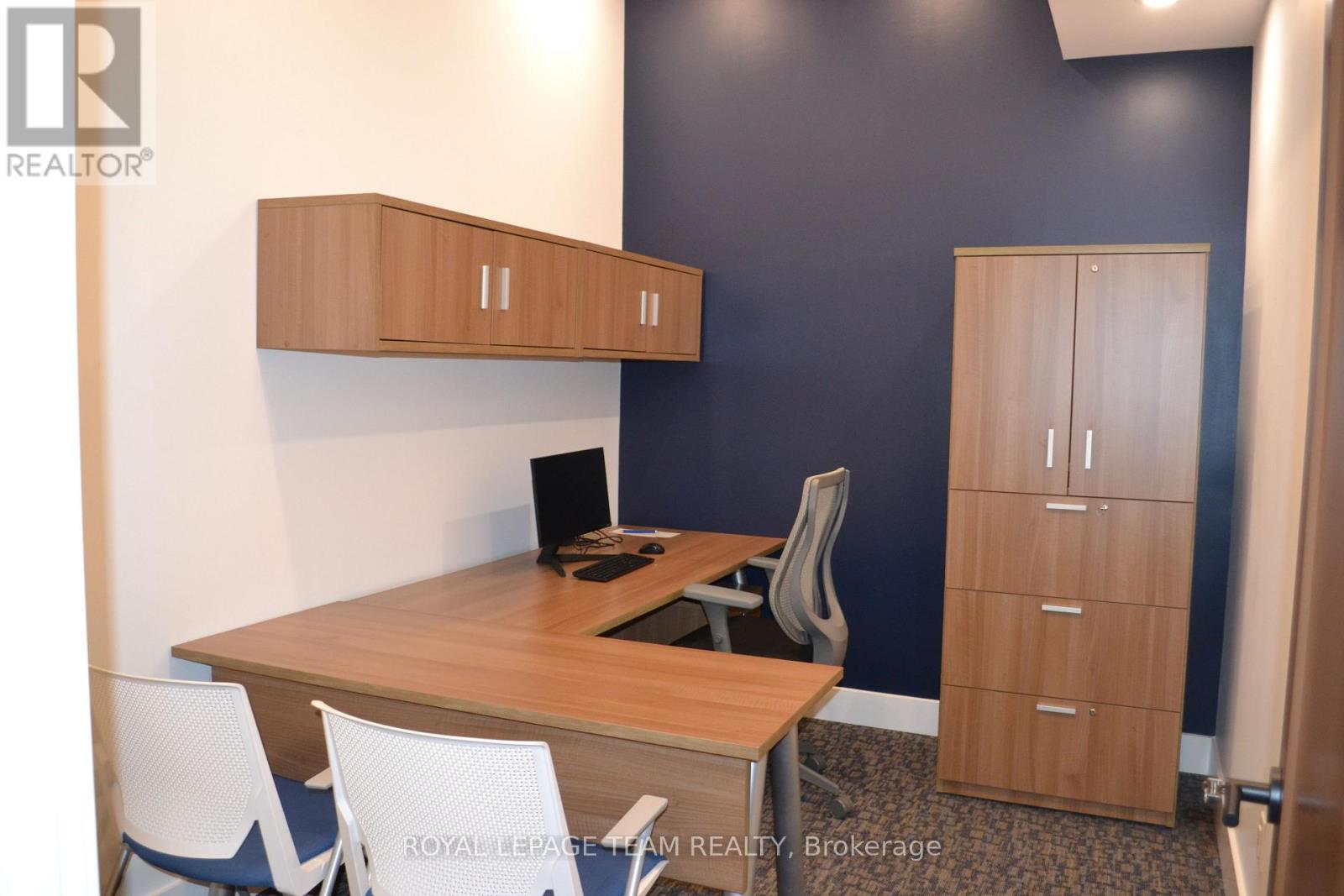 129 John Street N Property Photo 15