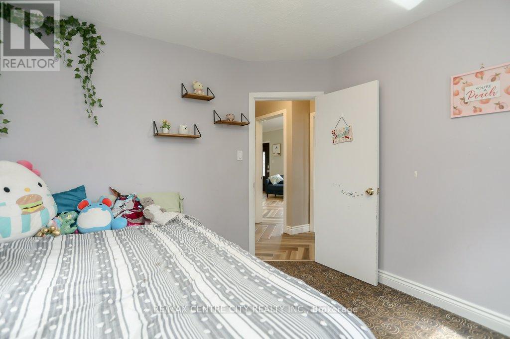 143 Centennial Avenue Property Photo 25