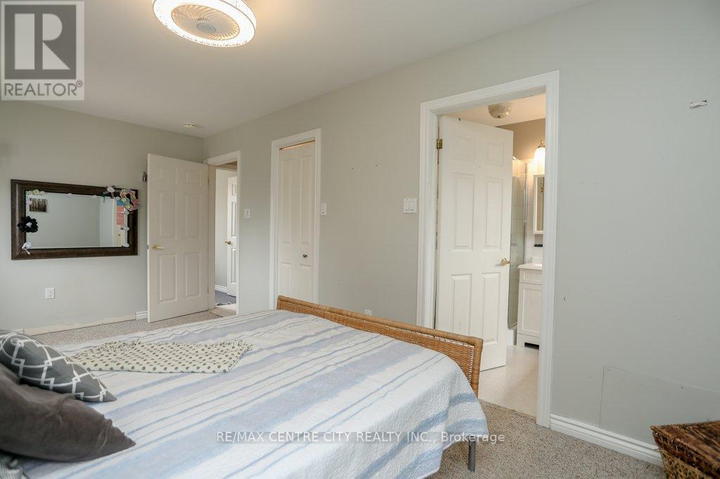143 Centennial Avenue Property Photo 31
