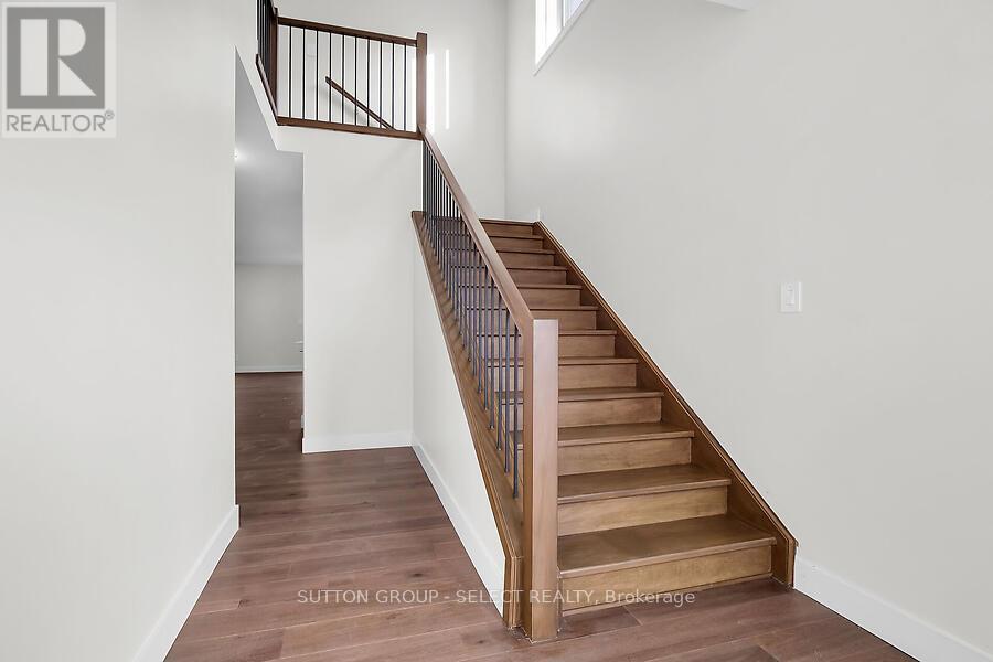 17 - 7966 Fallon Drive Property Photo 3