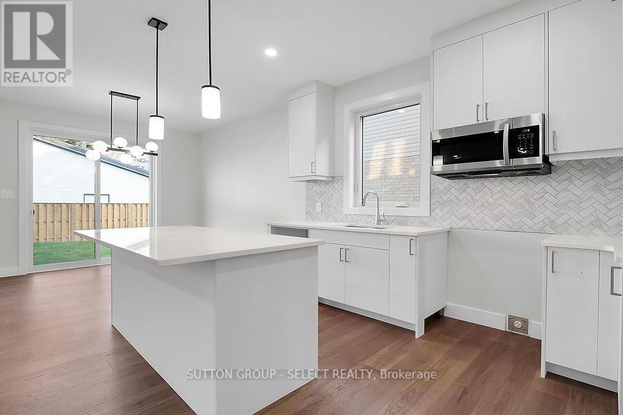 17 - 7966 Fallon Drive Property Photo 4