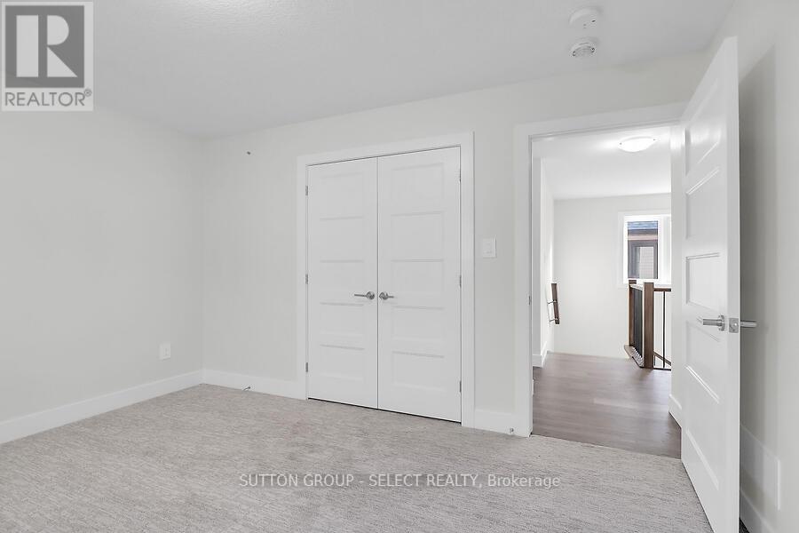 17 - 7966 Fallon Drive Property Photo 16
