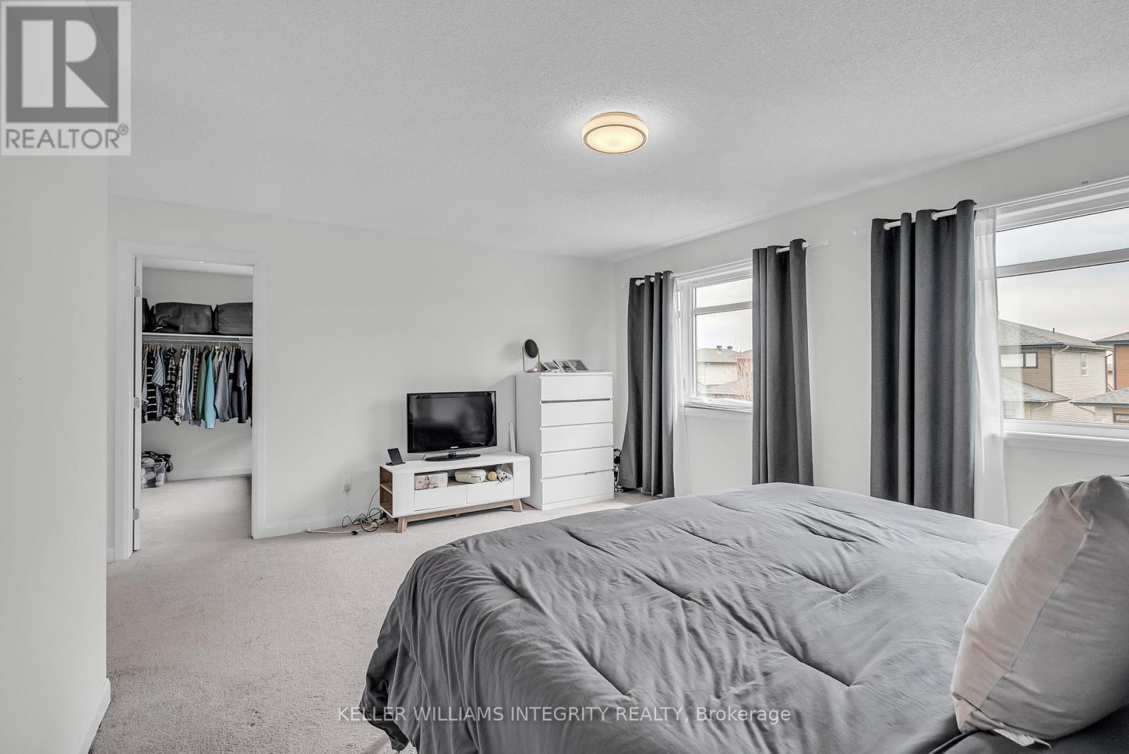 176 Onyx Crescent Property Photo 26