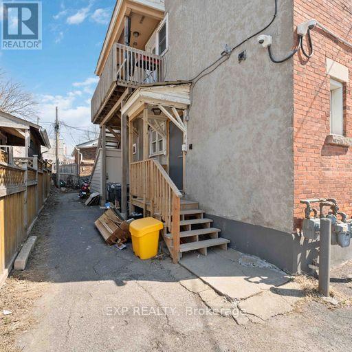 381-383 Montreal Road Property Photo 7
