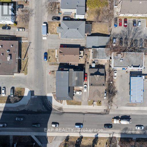 381-383 Montreal Road Property Photo 10