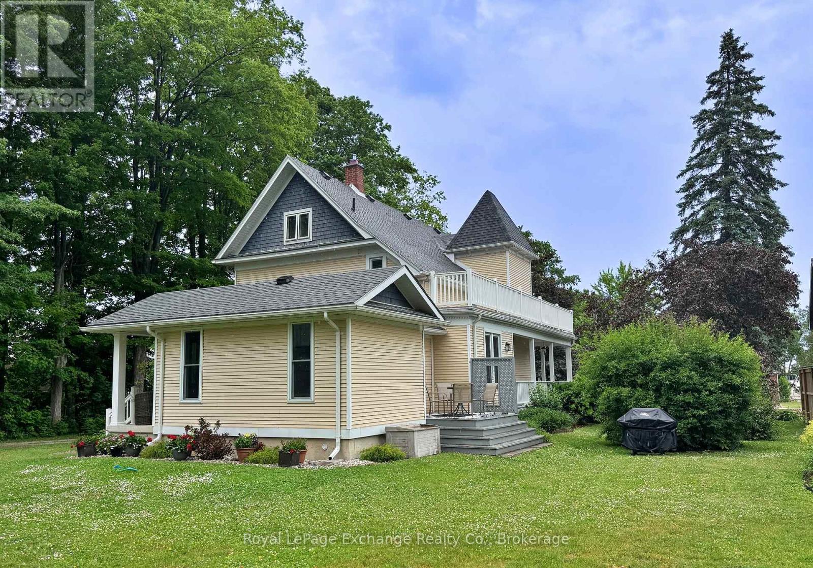 8 Queen Street Property Photo 5