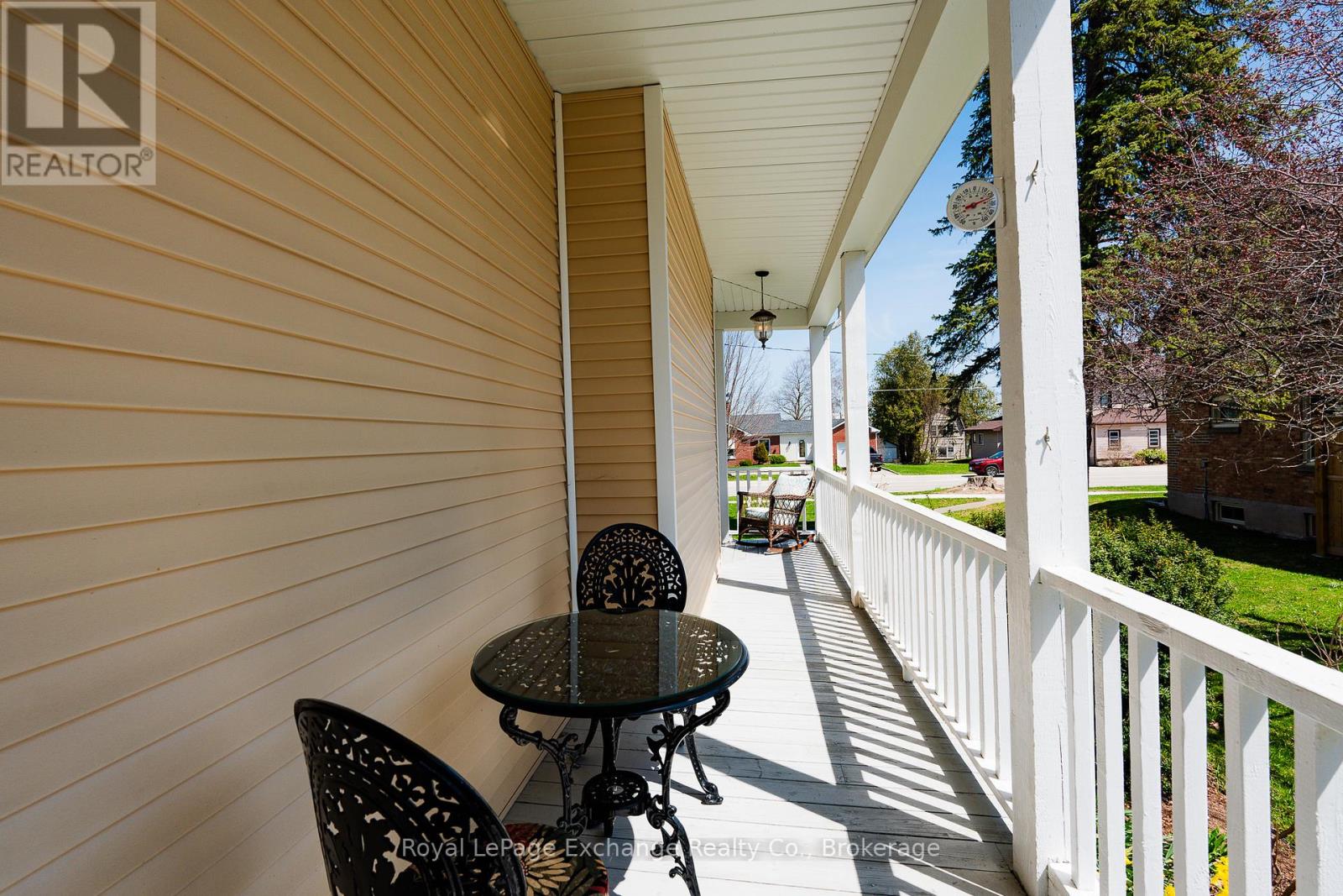 8 Queen Street Property Photo 6