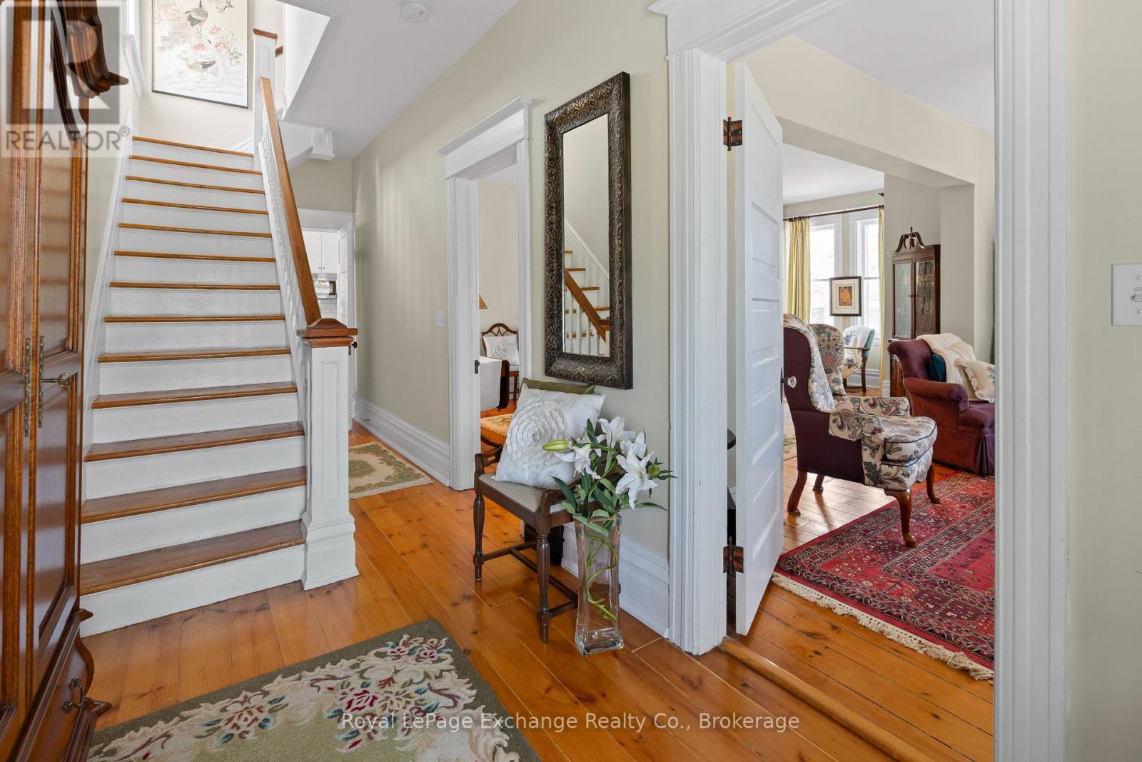 8 Queen Street Property Photo 10