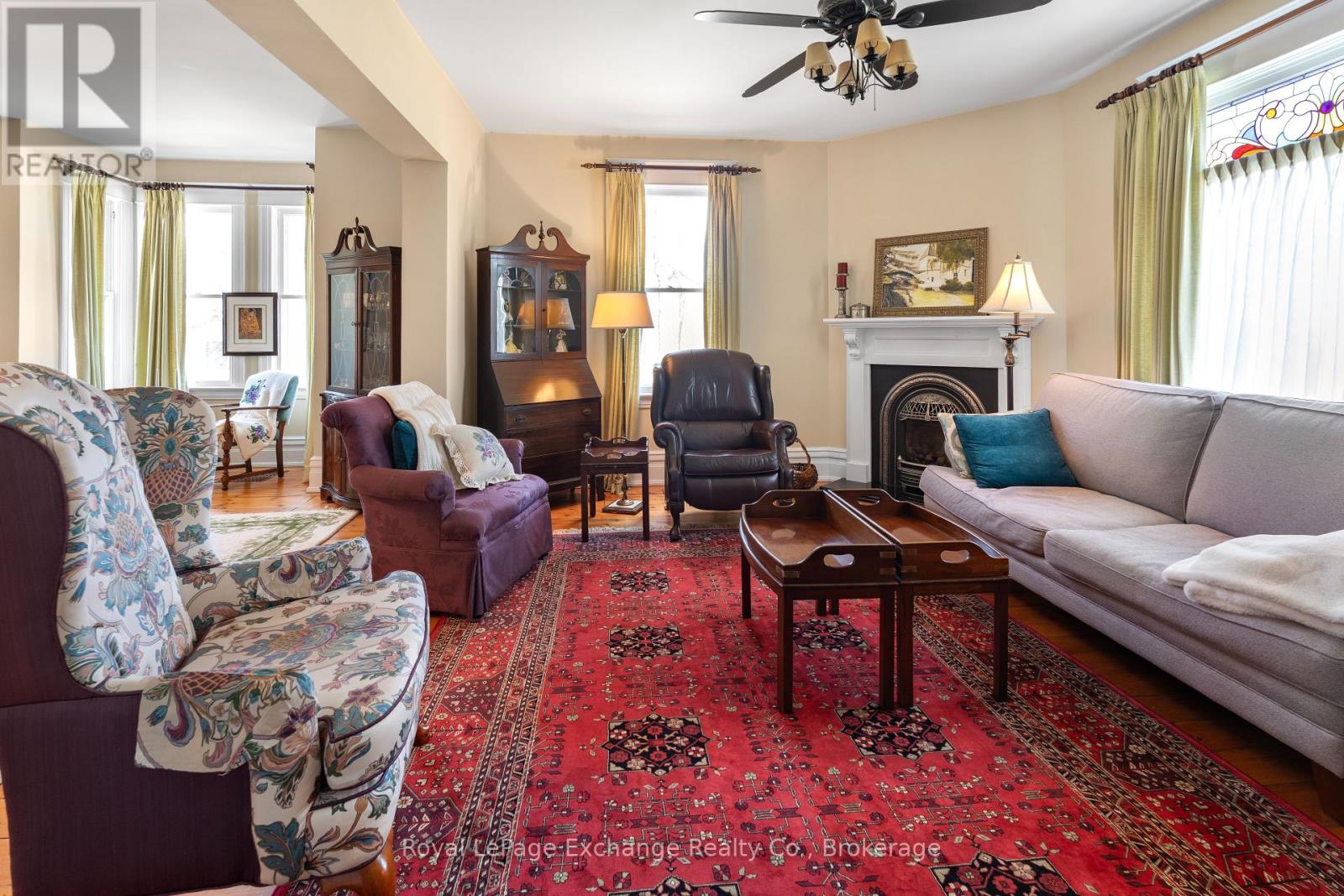 8 Queen Street Property Photo 12