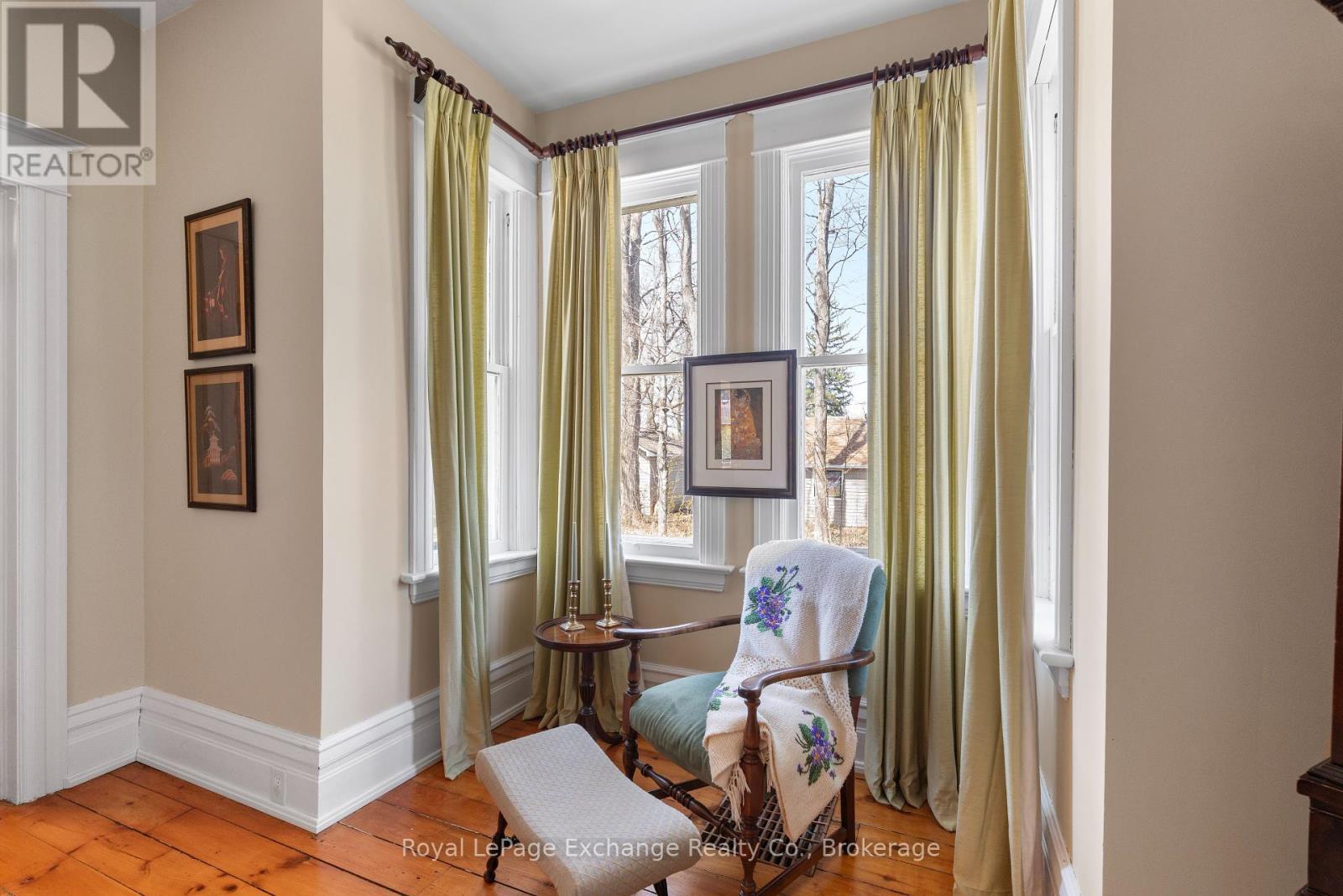8 Queen Street Property Photo 14