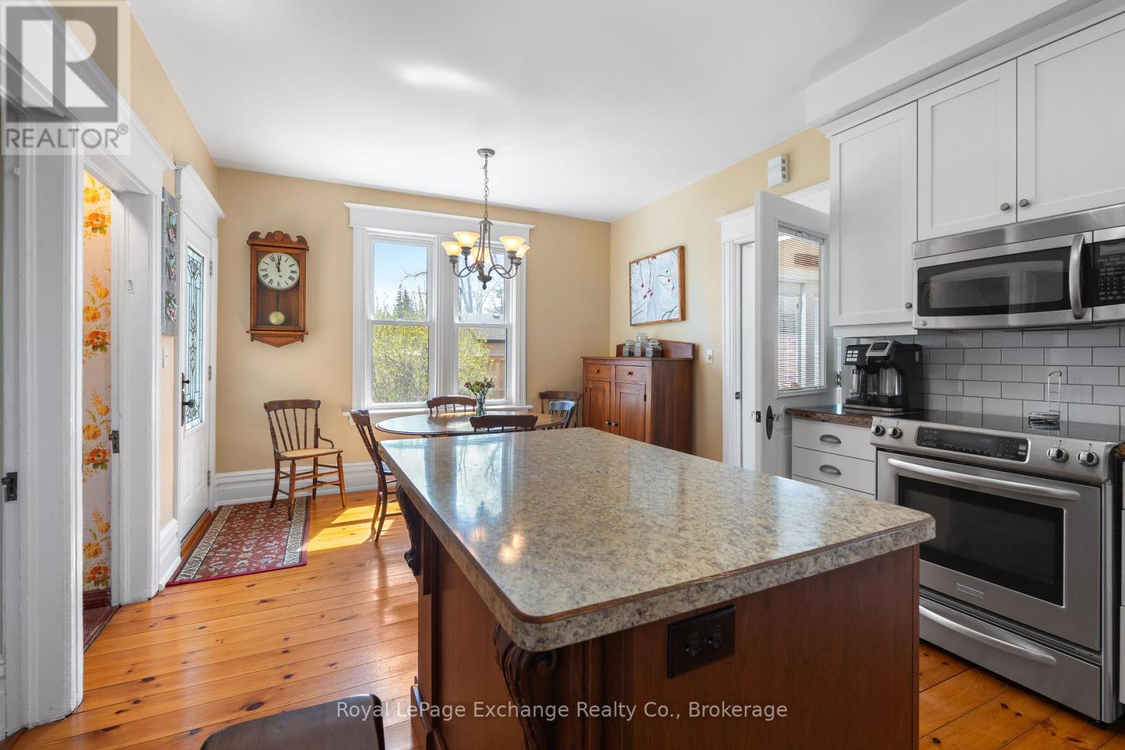 8 Queen Street Property Photo 17