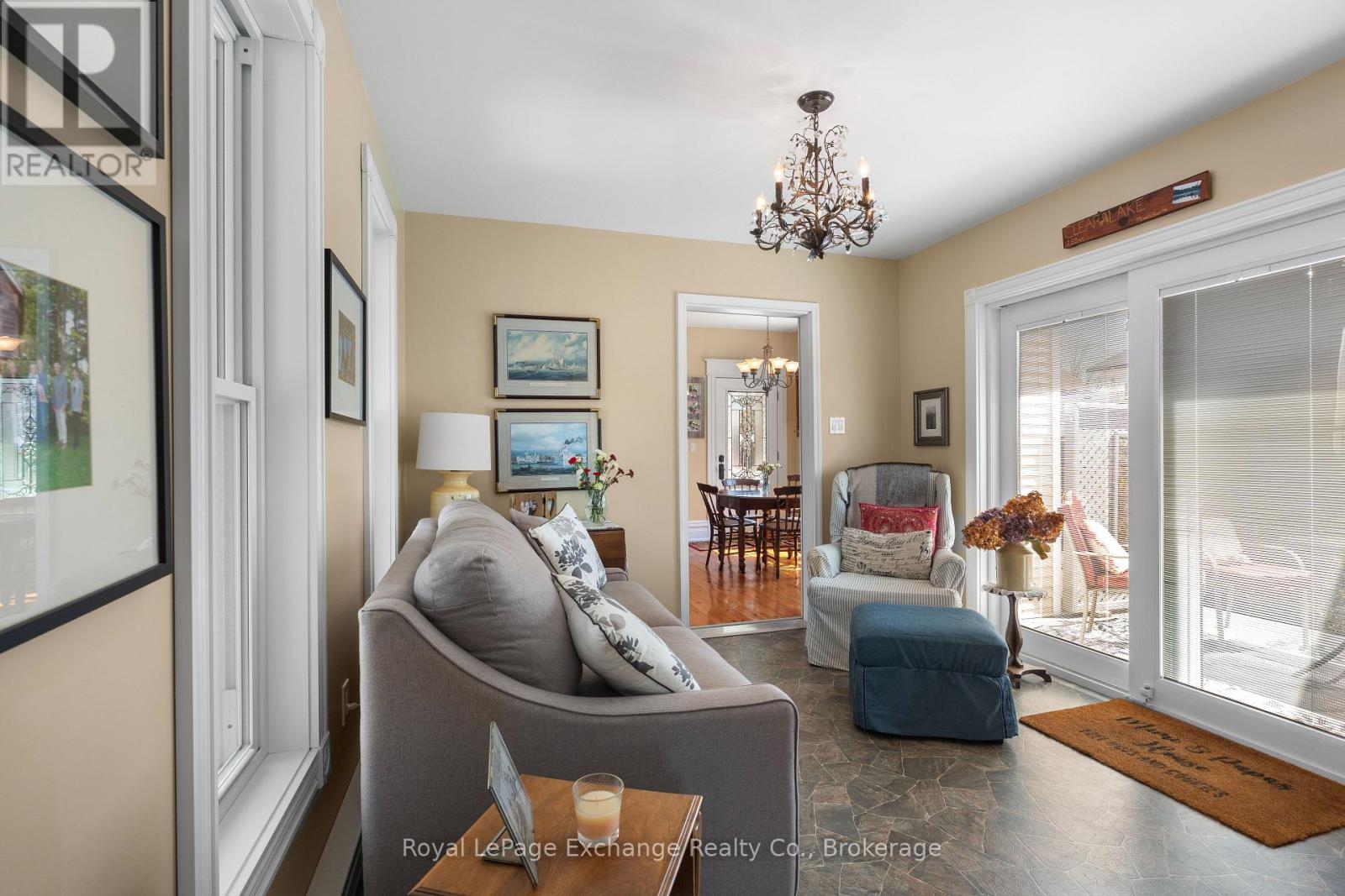 8 Queen Street Property Photo 23
