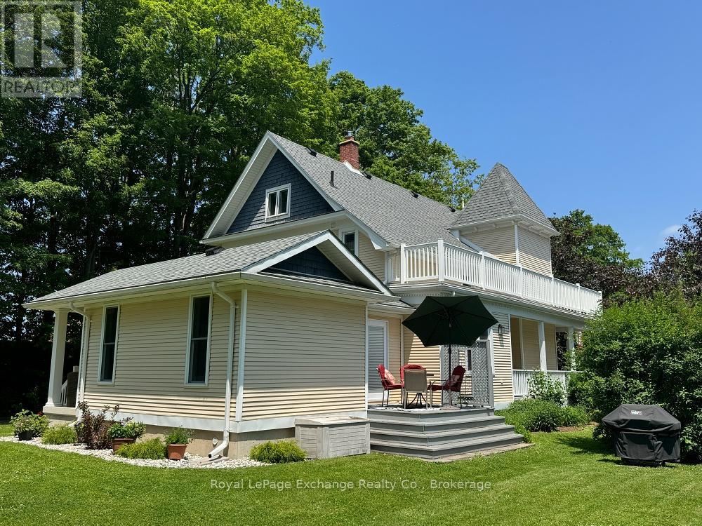 8 Queen Street Property Photo 44