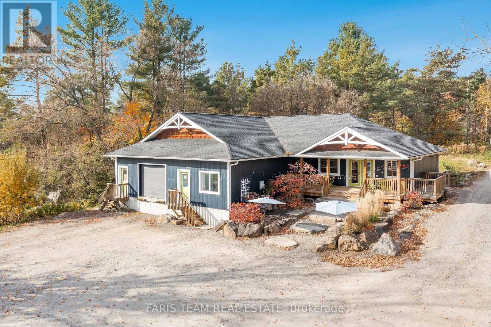 90 West Road Property Photo 1