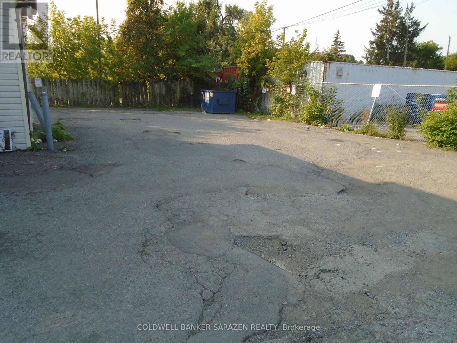 912 St Laurent Boulevard N Property Photo 5