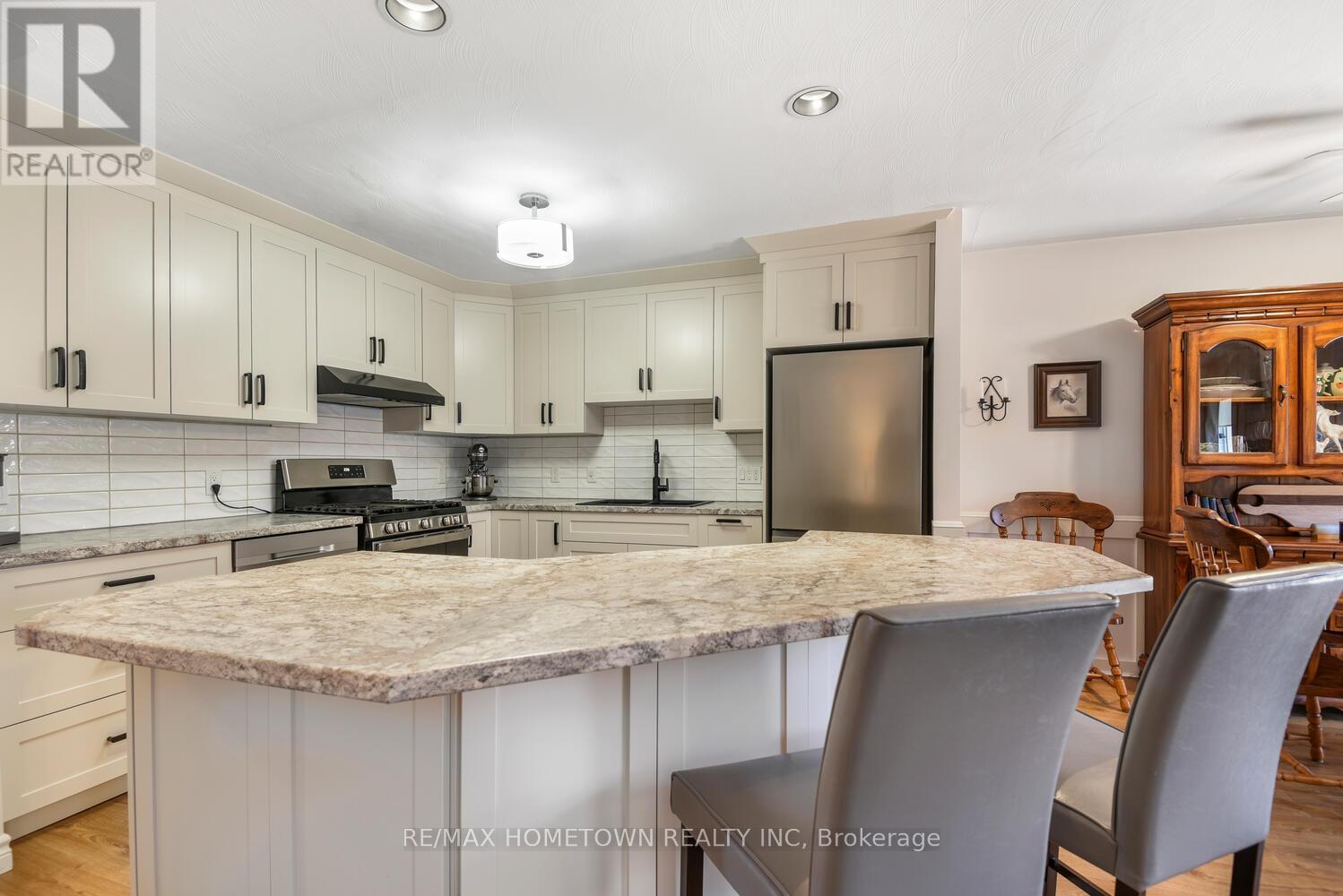 254 Beley Street Property Photo 7