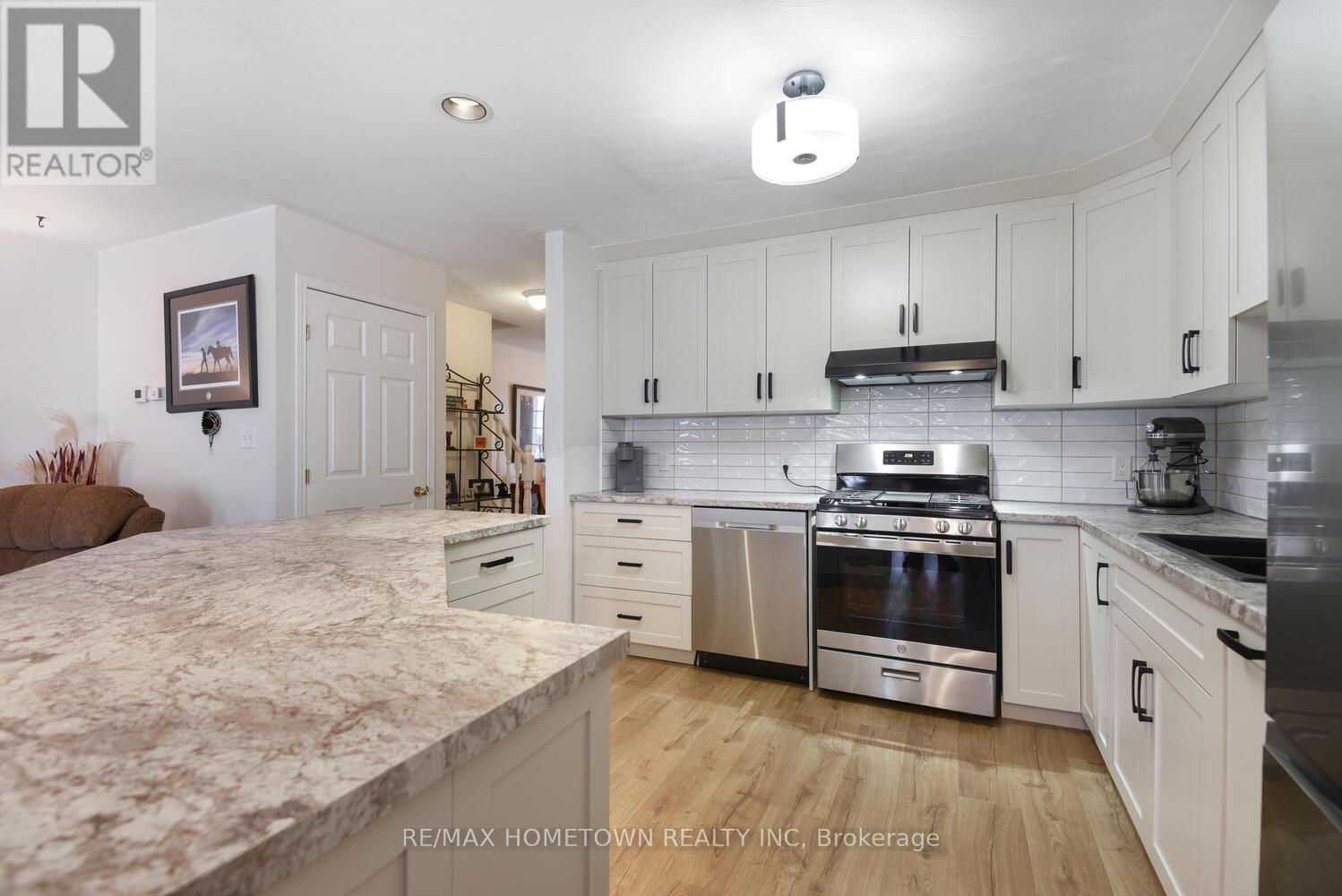 254 Beley Street Property Photo 8