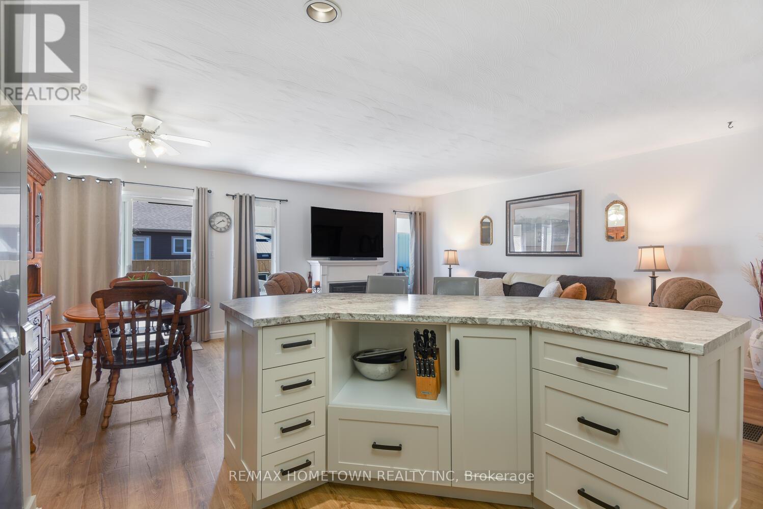 254 Beley Street Property Photo 10