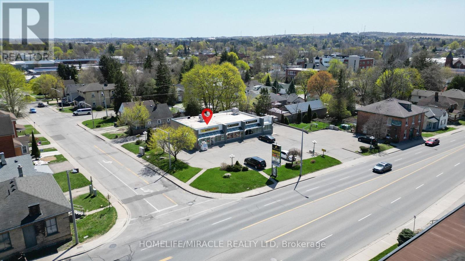 780 Dundas Street Property Photo 4