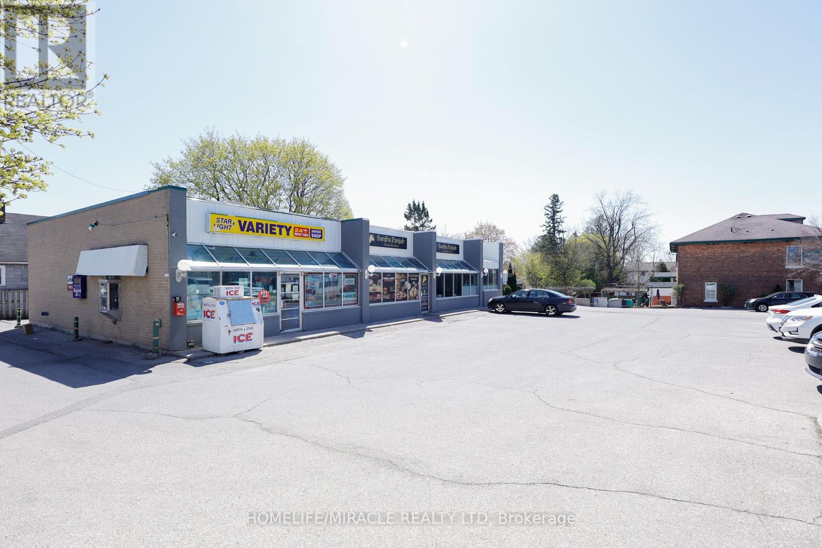 780 Dundas Street Property Photo 13