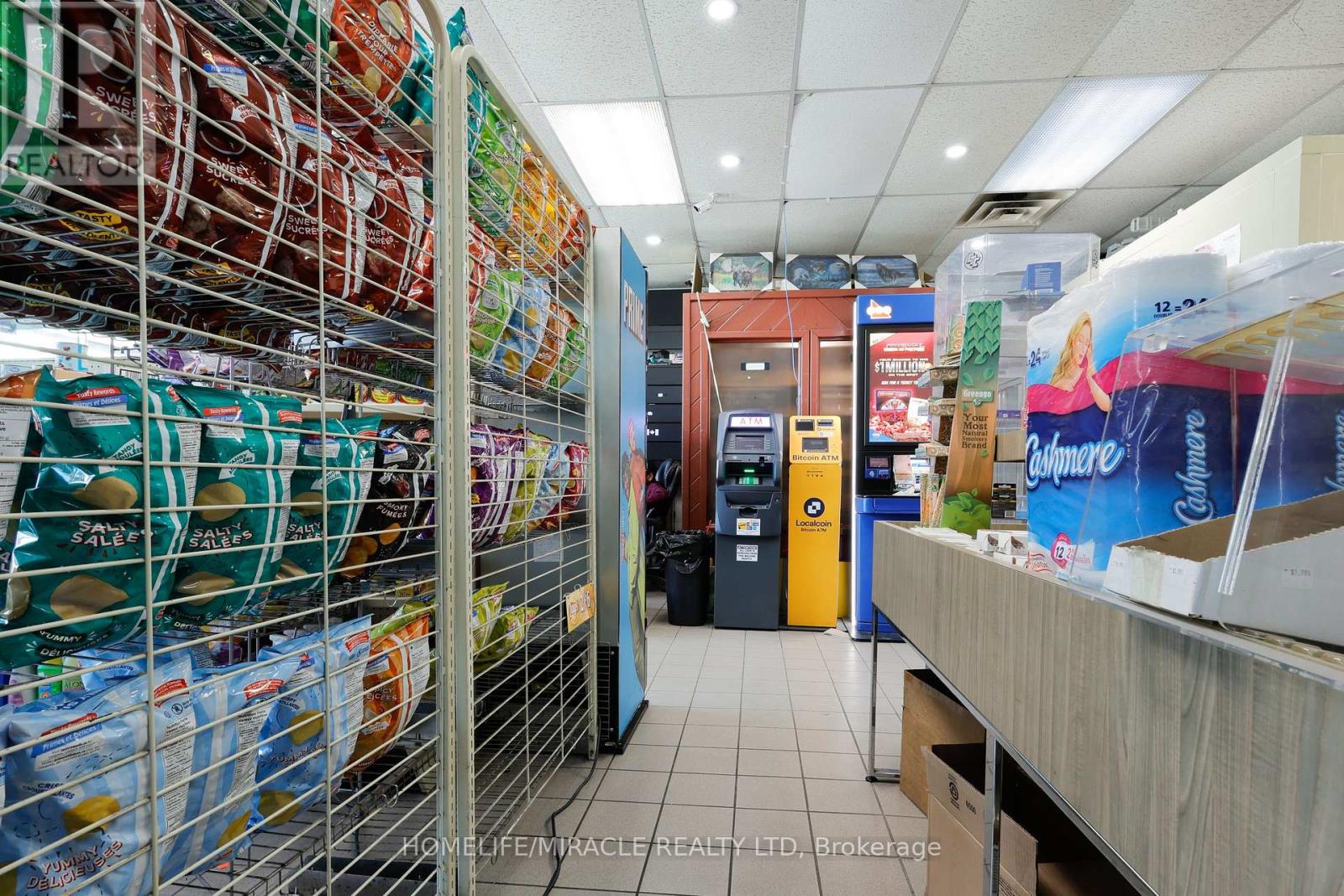 780 Dundas Street Property Photo 25