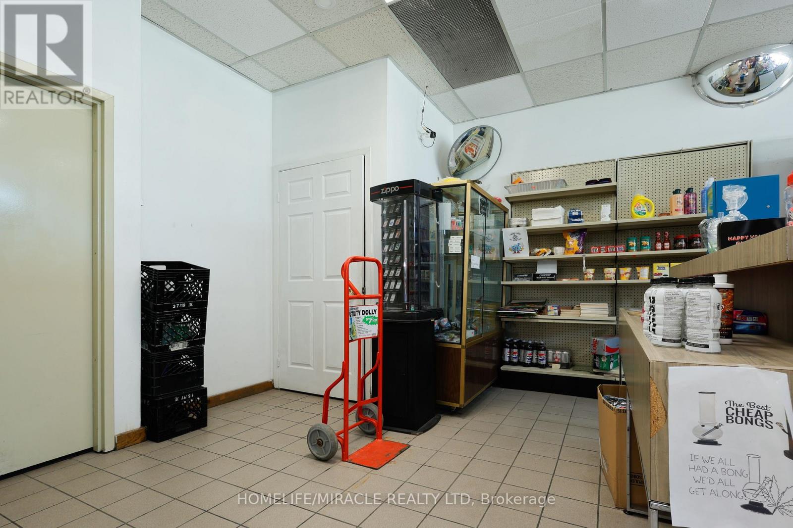 780 Dundas Street Property Photo 32