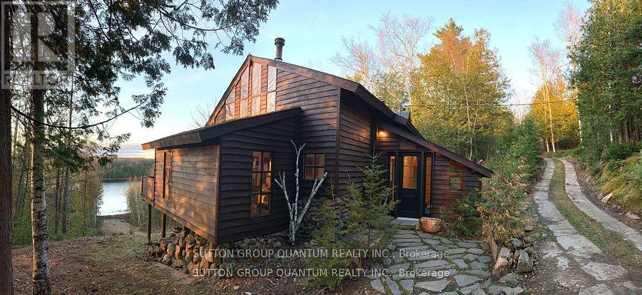 2724 River Rd Property Photo 1