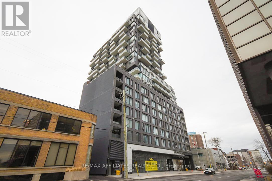 1709 - 203 CATHERINE STREET Property Photo 1