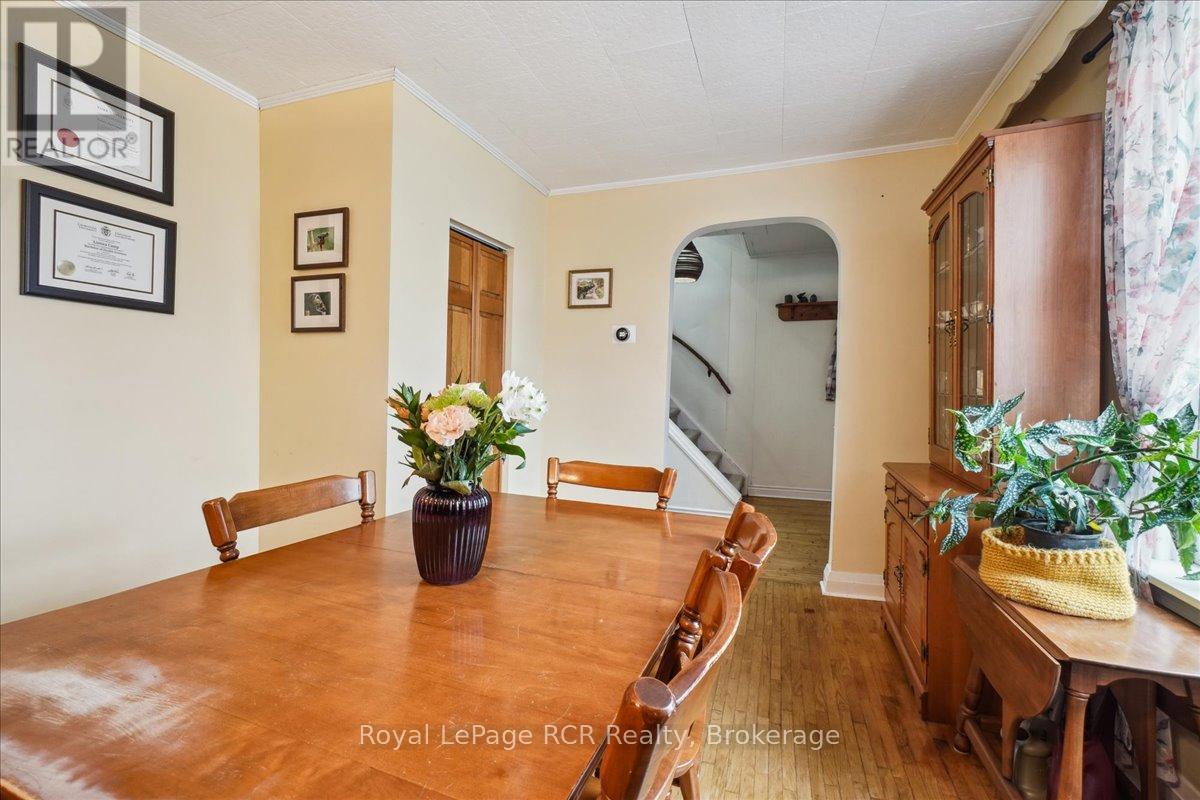 755 7th Avenue E Property Photo 12