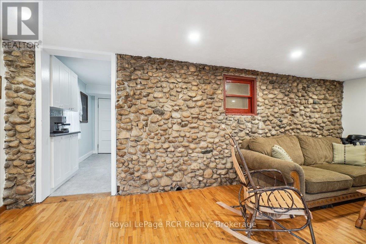 755 7th Avenue E Property Photo 23