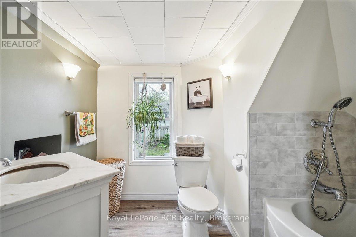 755 7th Avenue E Property Photo 30