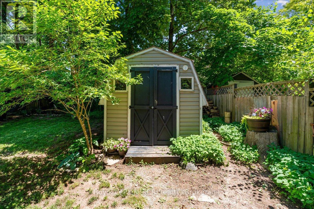 755 7th Avenue E Property Photo 45