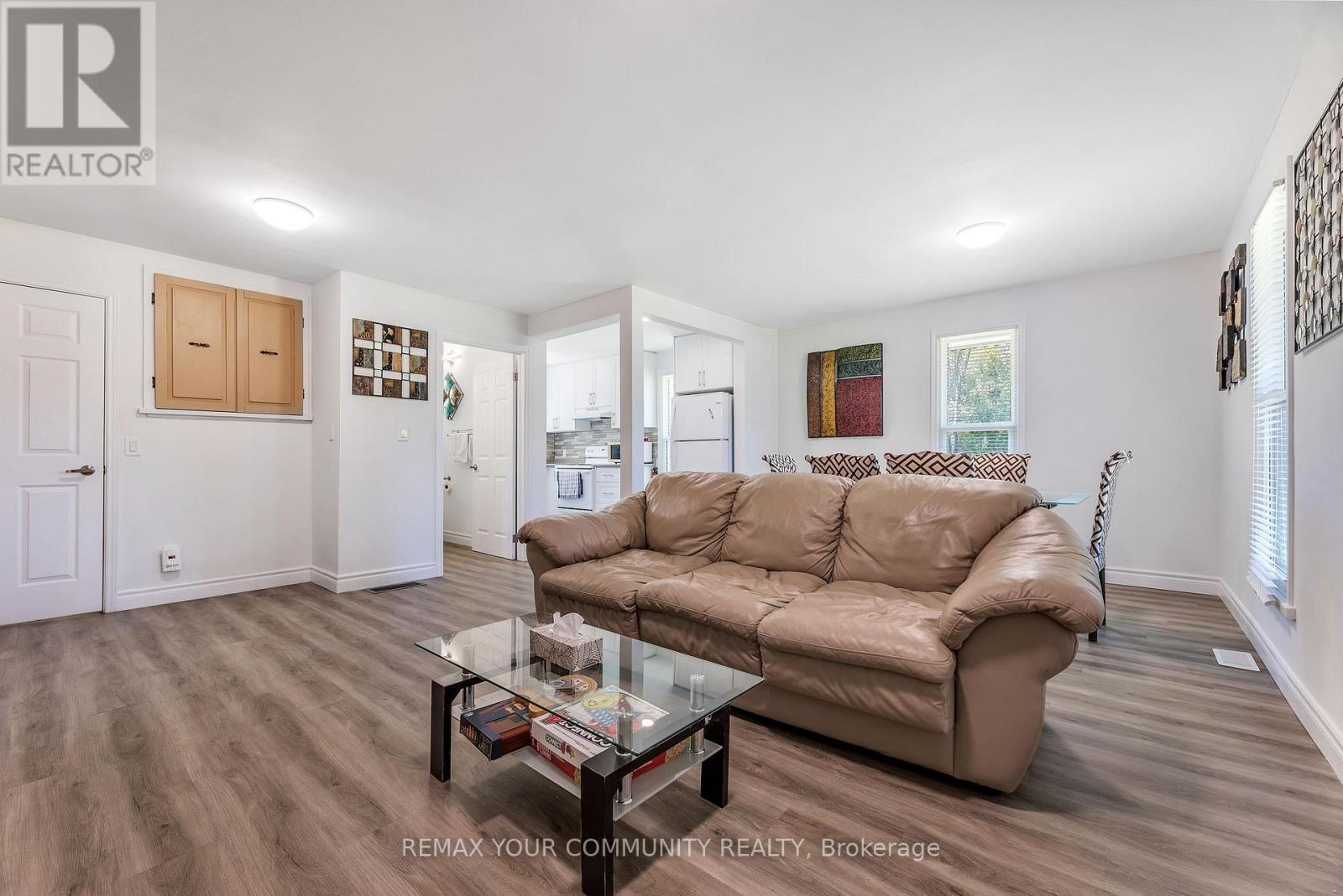 112922 Highway 7 Property Photo 8