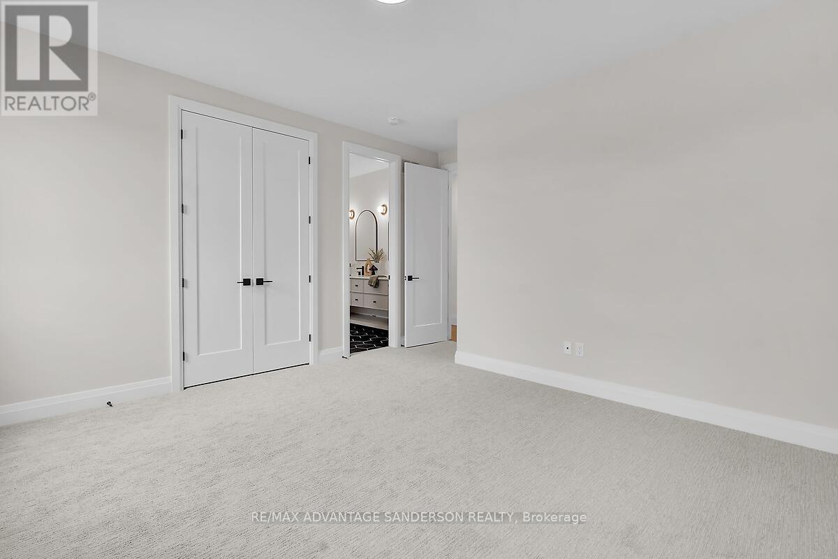 72 Arrowwood Path Property Photo 37